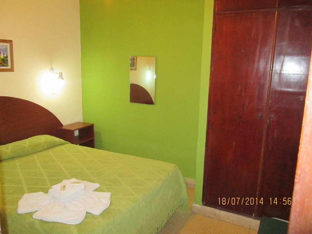 Nuevo Hotel Belgrano San Nicolás de los Arroyos Eksteriør billede